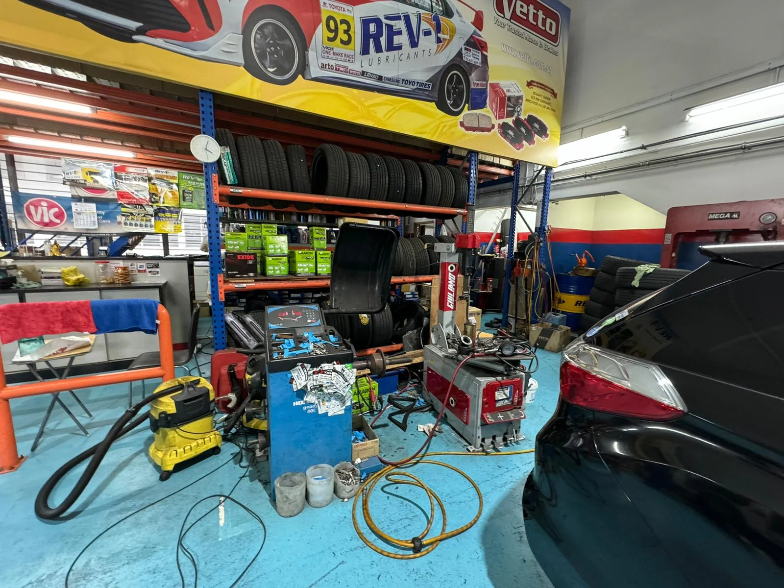 Workshop equipment